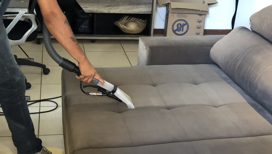 como limpar sofá de tecido ?